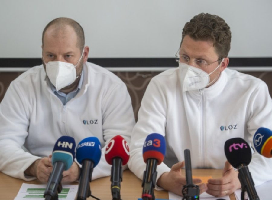 Zlava Miroslav Mendel a Peter Visolajsky