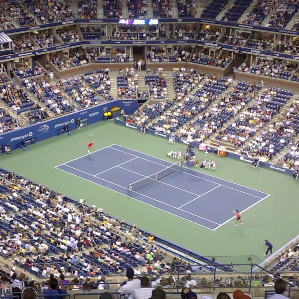 US Open 2007 Maria Sharapova serving
