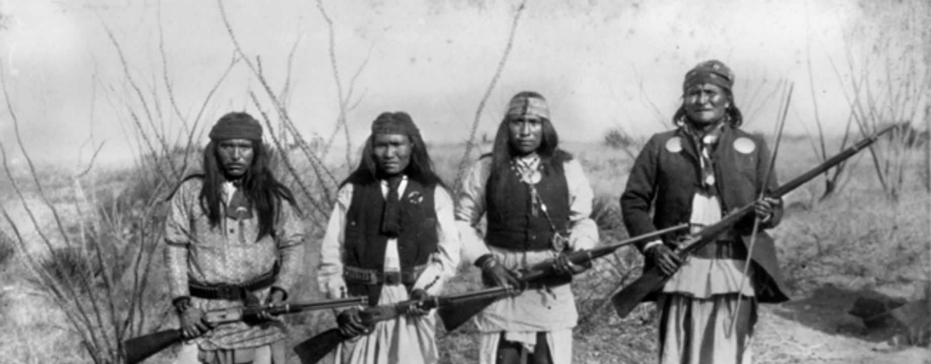 Apache chieff Geronimo right and his warriors in 1886