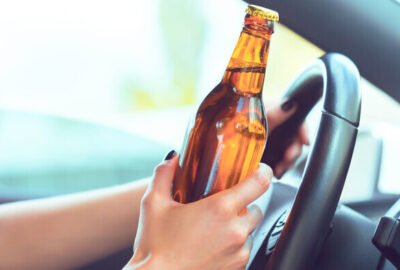 Alkohol auto freepik