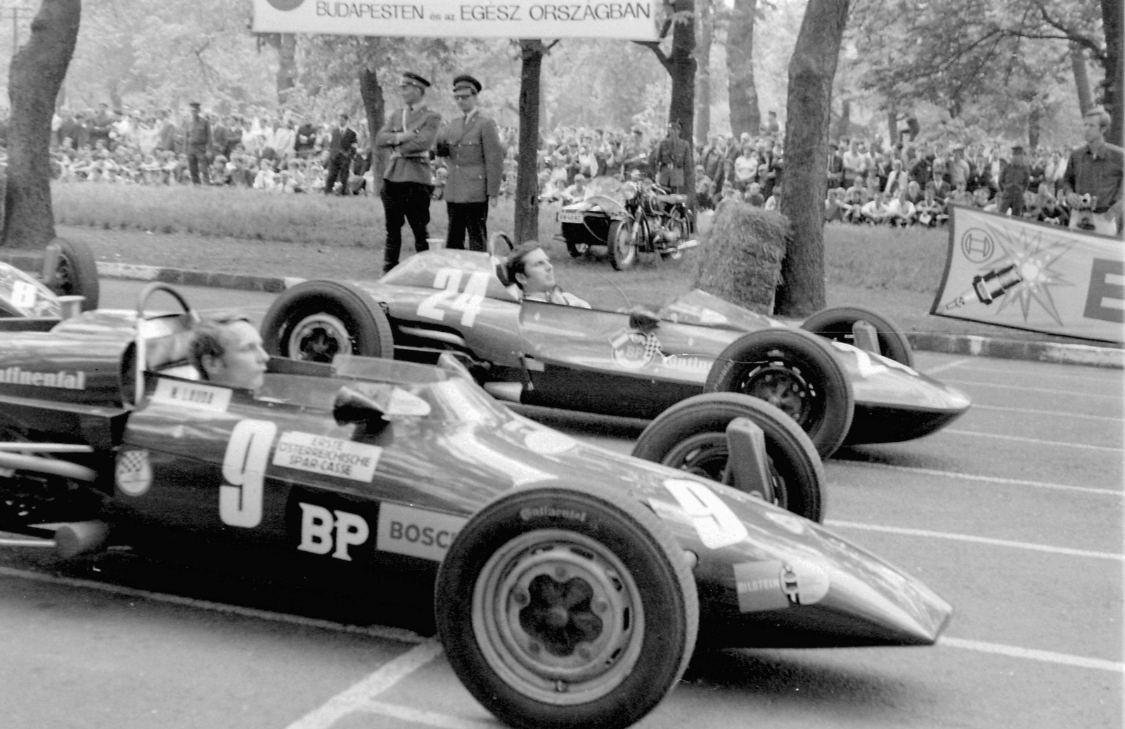 1969 Formula Vee autóverseny A 9 es rajtszámú Kaimann Mk IV típusú versenyautóban Niki Lauda Kép forrása Fortepan