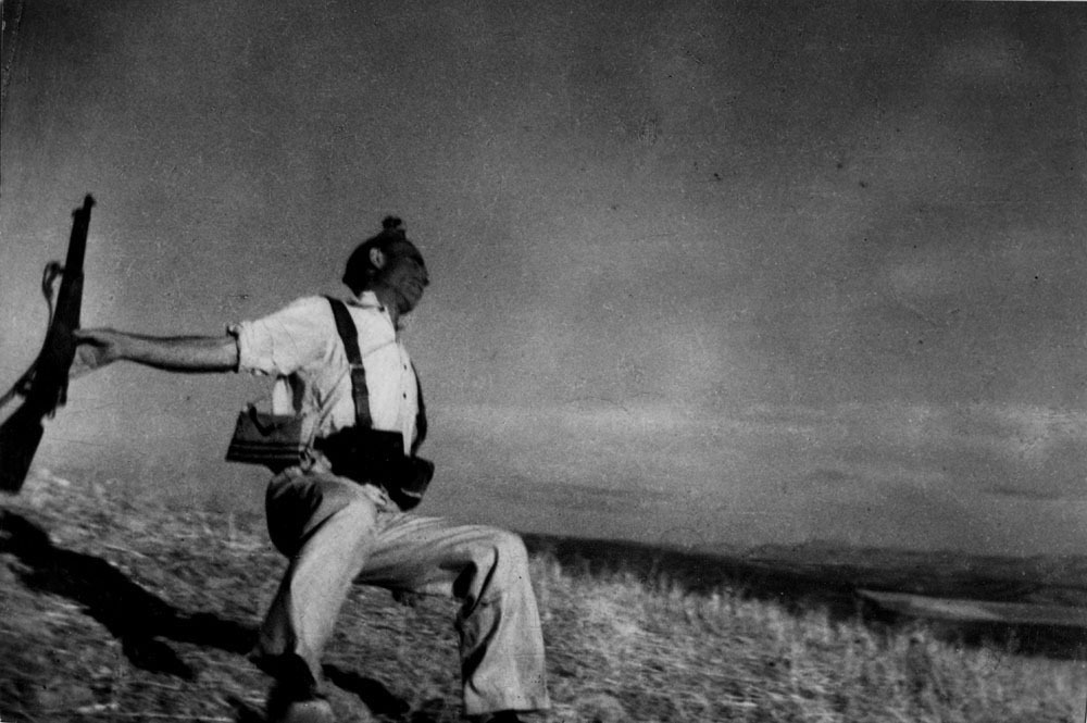 A milicista halála Kép forrása fotomuveszet net