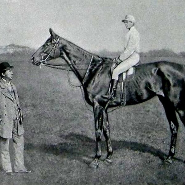 Hesp Róbert tréner Kincsem és annak zsokéja Harry Wainwright 1879 július 18 án Kép forrása ujkor hu