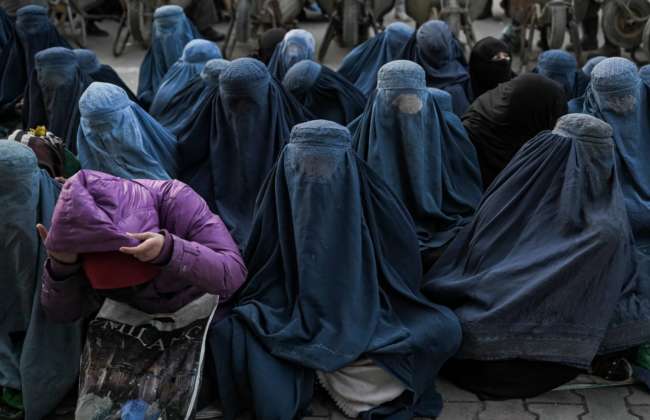 Afghan women 1820 030822033147