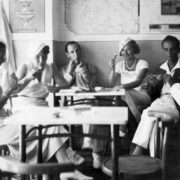 Cukrászdában 1937-ben (kép forrása: Fortepan/Négyesi Pál)