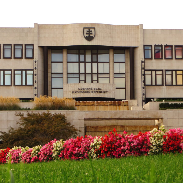 09 parlament narodna rada sr pozsony bratislava szlovakia slovakia slovensko utazas europaba