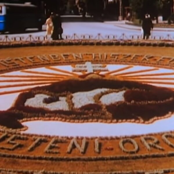 Trianon 10 Szabadság tér