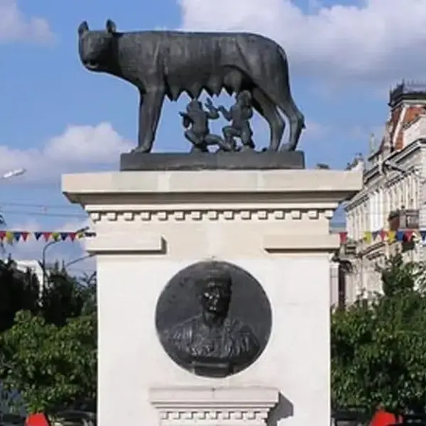 24352