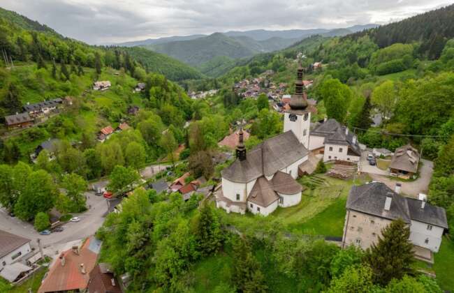 Falvak