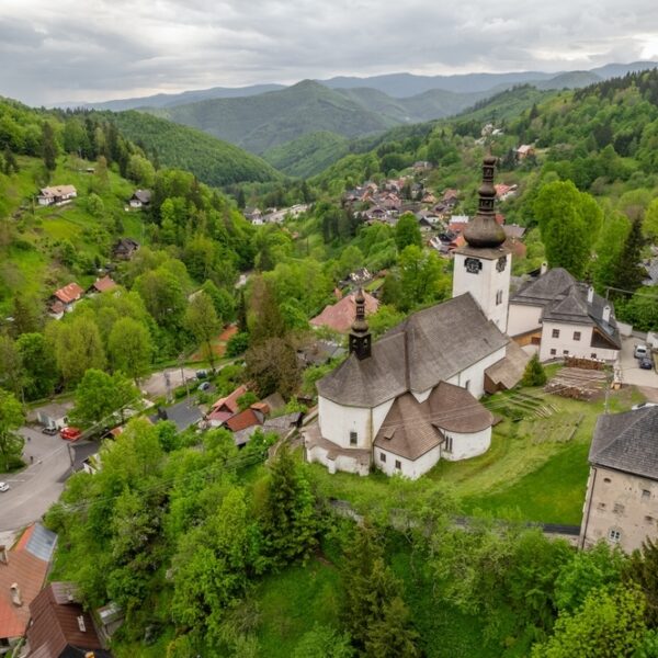 Falvak