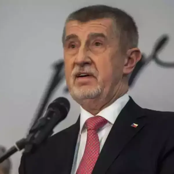 Babis scaled e1675166327553 1019x573