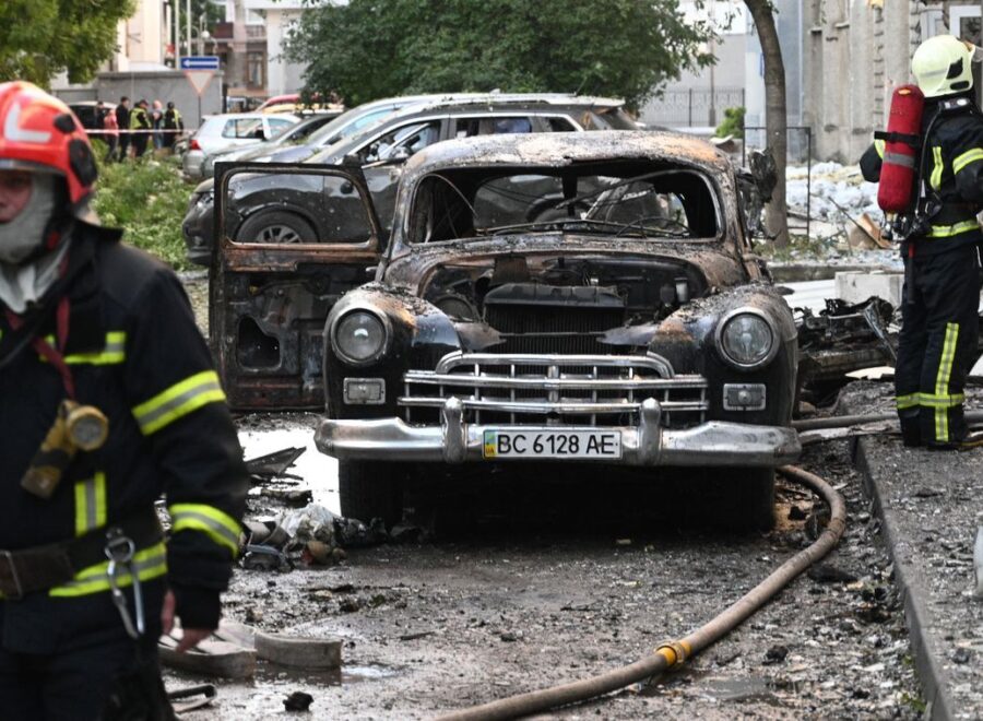 Ukrajna bombázása