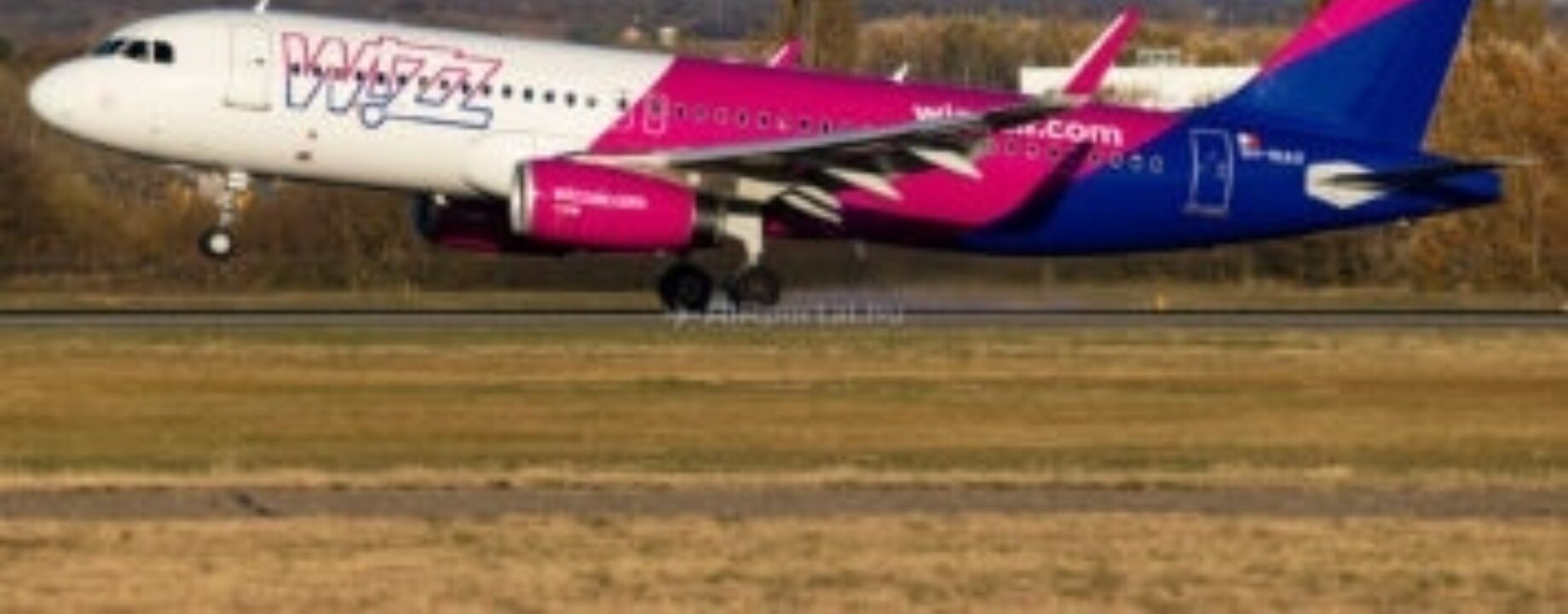 Wizz air airbus a320 200 9h wav 356x220