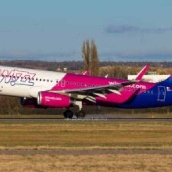 Wizz air airbus a320 200 9h wav 356x220