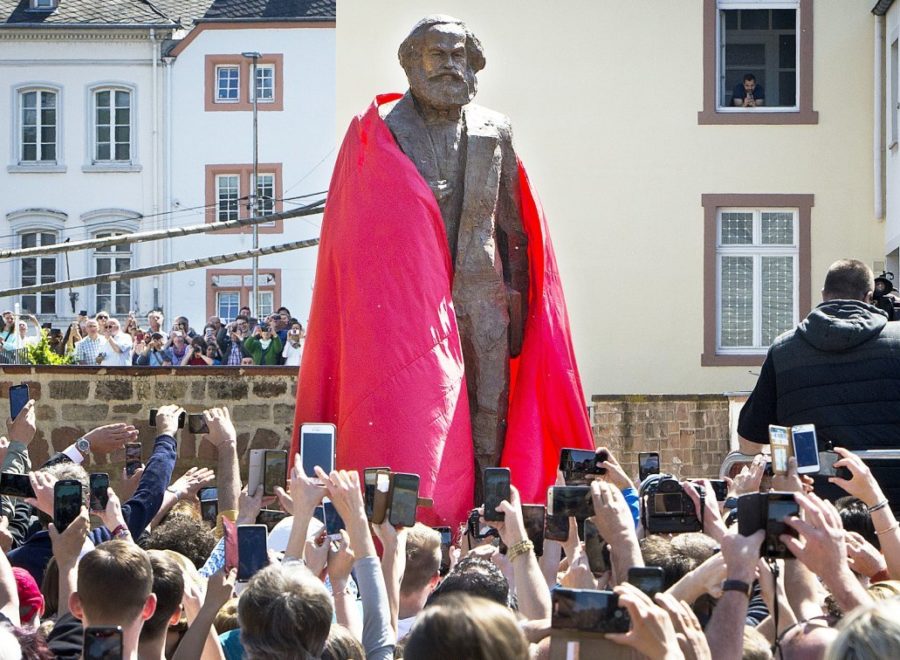 Marx modern köntös