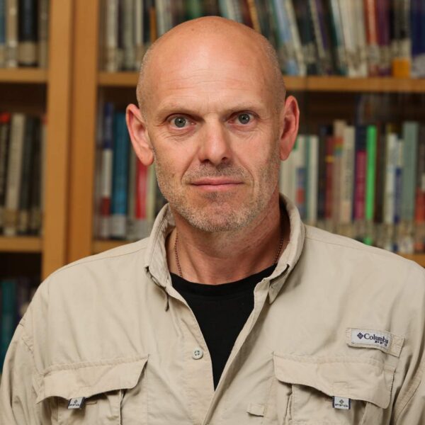 Robert c castel