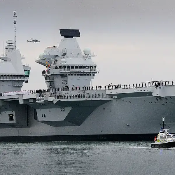 HMS Queen Elizabeth Arrives Portsmouth 1