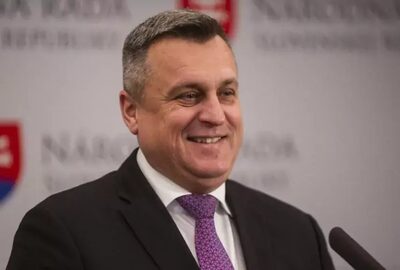 Danko tökfej vigyorog