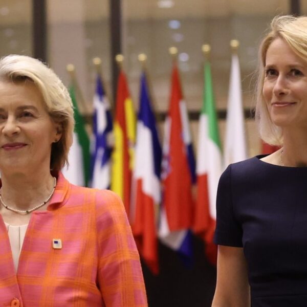 38d989f89a1743e2b47f7dfe99064e1f