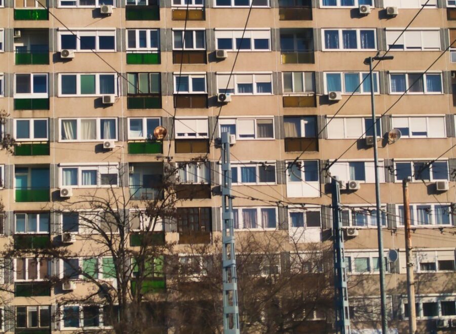 Lakás