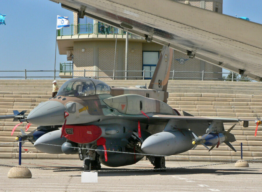 F 16 Isufa002