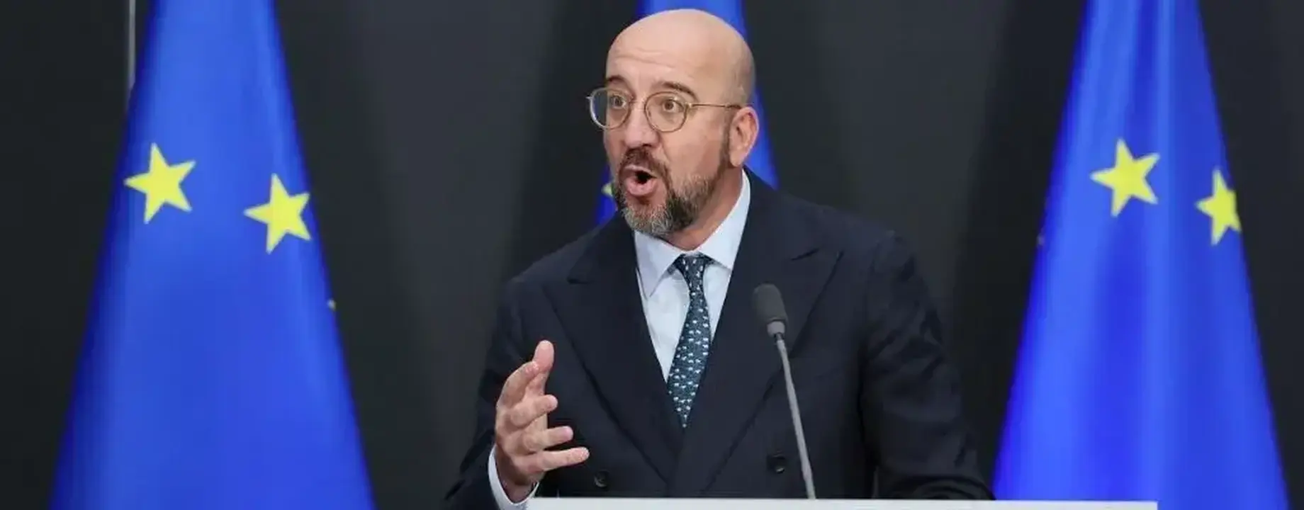 52d8234cc1aa4cf2ab195d644d1416a8