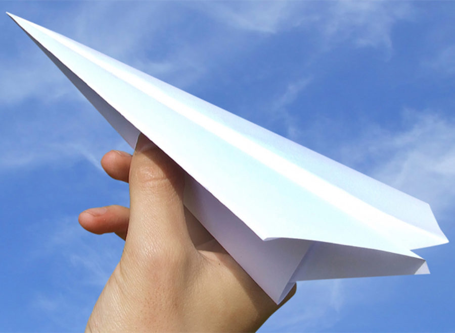 Így hajtogasd meg a tökéletes papírrepülőt ny 2