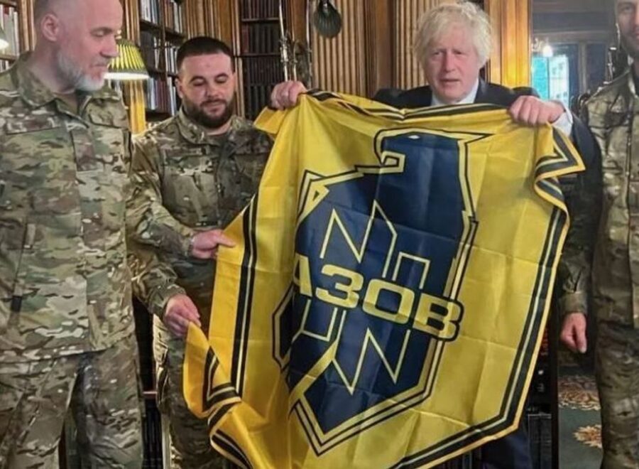 Boris Johnson az ukrán nácikkal