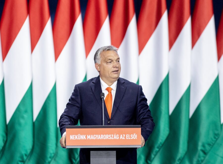 Orbán a kongresszuson