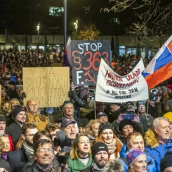 Szlovák tüntetők