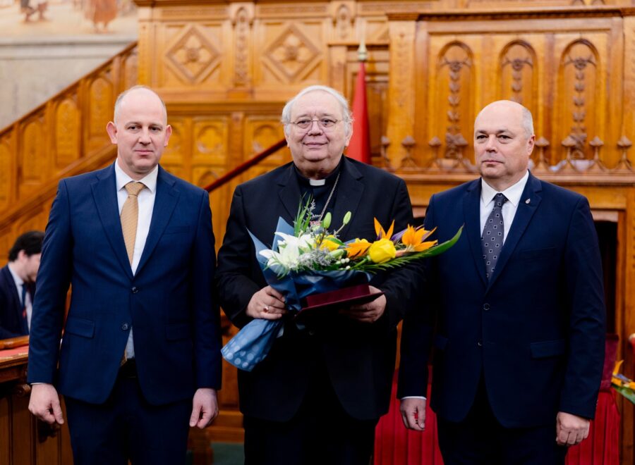 Orosch János Kép forrása Gulyás Gergely hivatalos facebook oldala