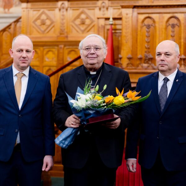 Orosch János Kép forrása Gulyás Gergely hivatalos facebook oldala