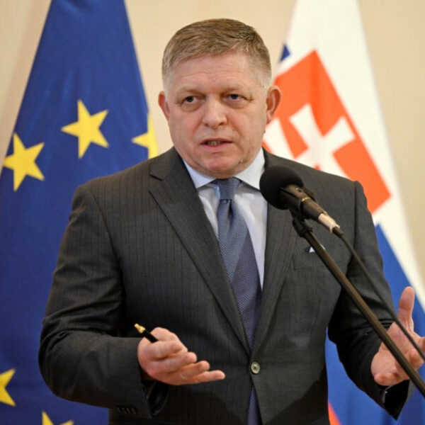 4 f27ae055e71a0b5f01ed3cadad3a6460cc5dfb51