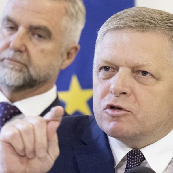 Tibor gaspar robert fico clanok W