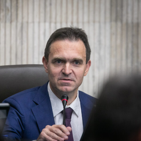 646495dc61358129793336