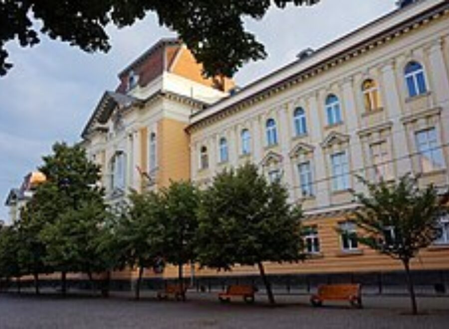 Будинок райвійськкомату Берегове