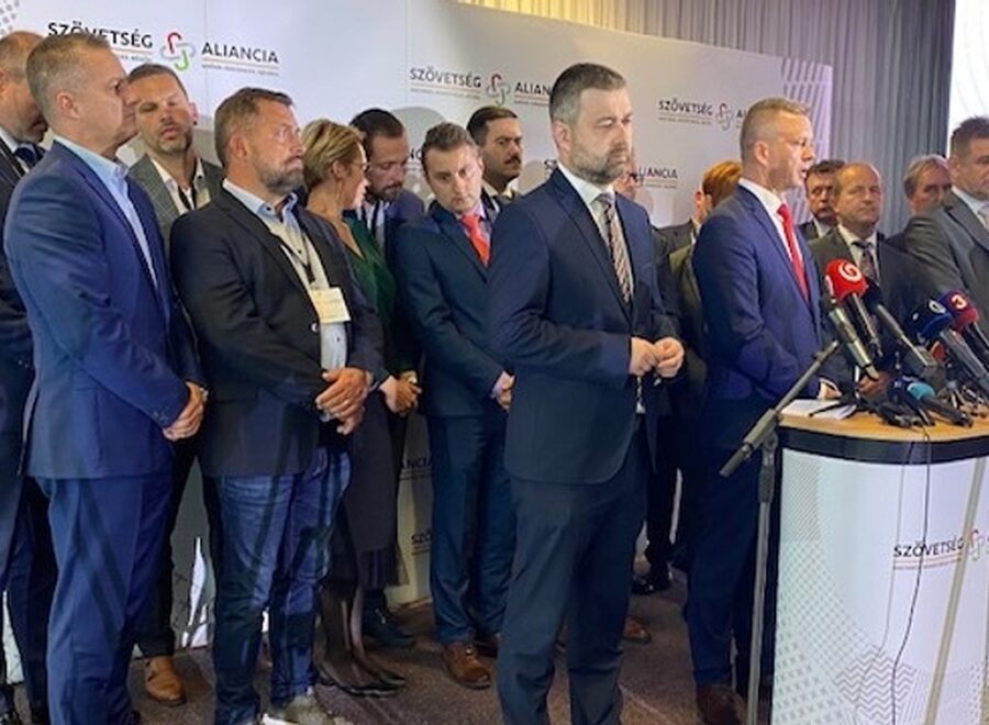 18e30fcb 8989 4b8d a280 1fbad8eb6a9e 1