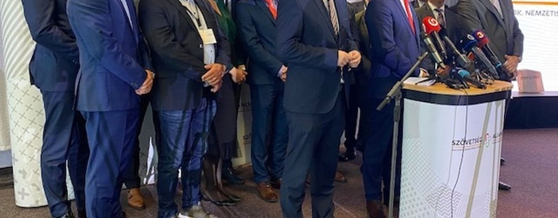 18e30fcb 8989 4b8d a280 1fbad8eb6a9e 1