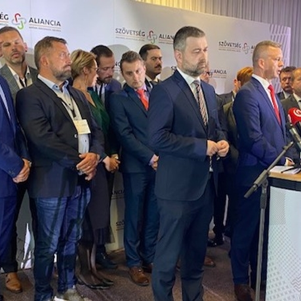 18e30fcb 8989 4b8d a280 1fbad8eb6a9e 1