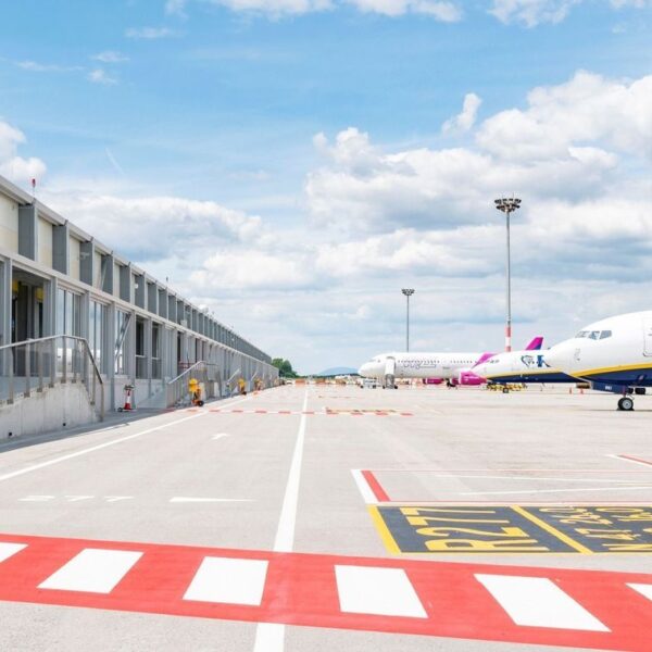 47e82101fbfd47bf9490fc698cff5c7b