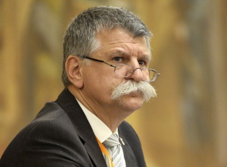 Kover laszlo 1200 700 2