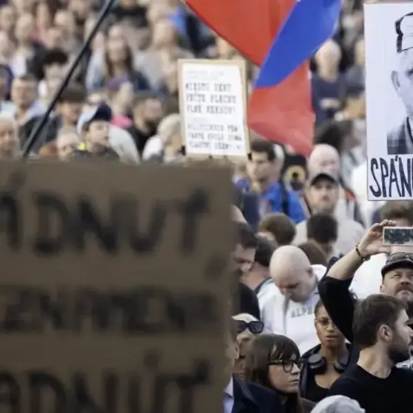 16092025 protest Bratislava3158797 scaled e1758044208928 1017x573