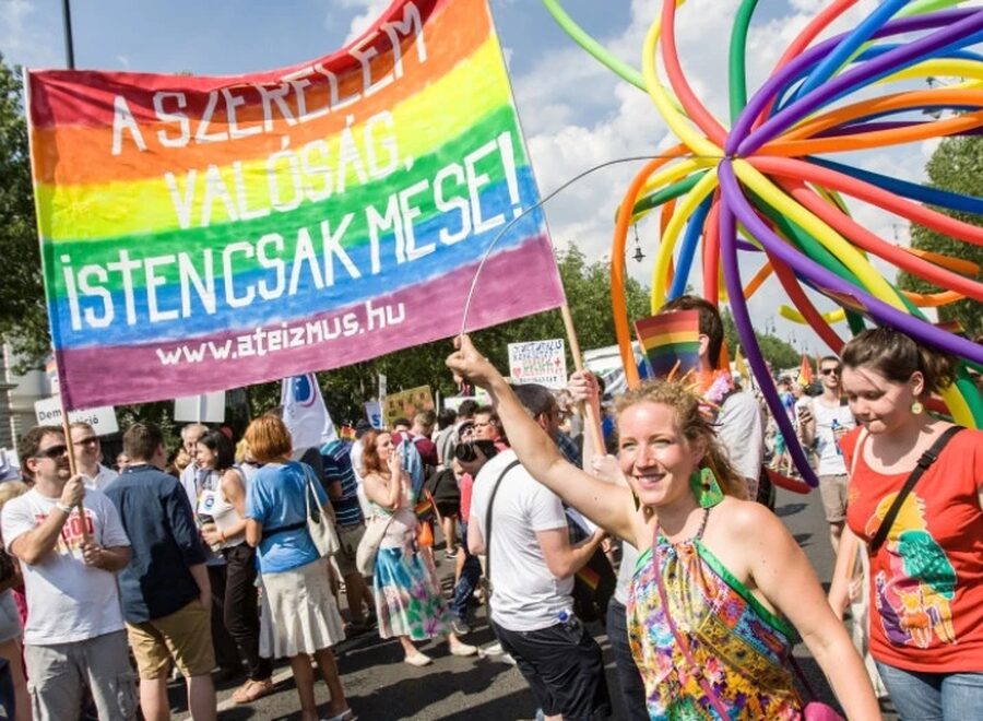 Szerelem valóság isten csak mese