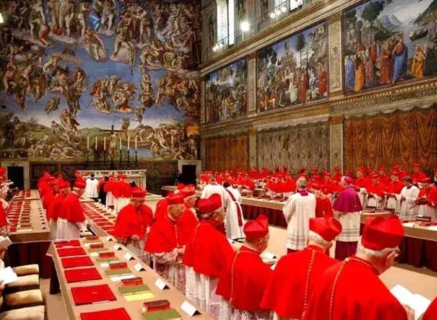 Conclave sistine chapel b16e62984c