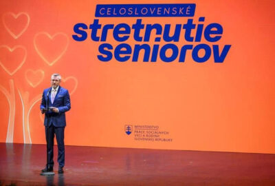 Pelle a nyugdíjasoknál