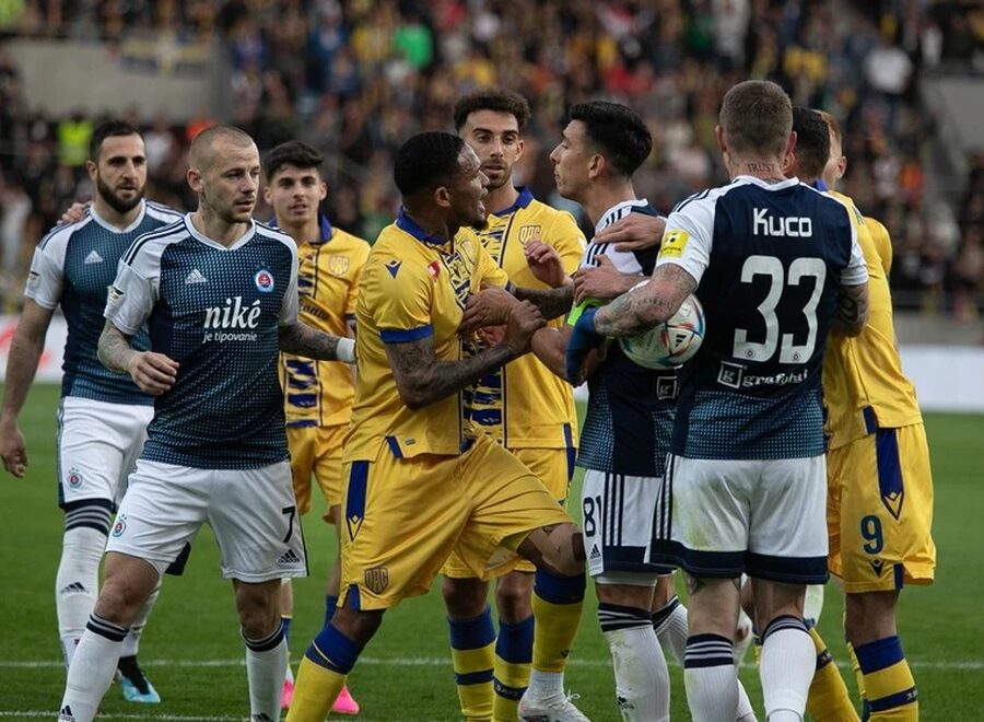 Dac slovan lökölködés
