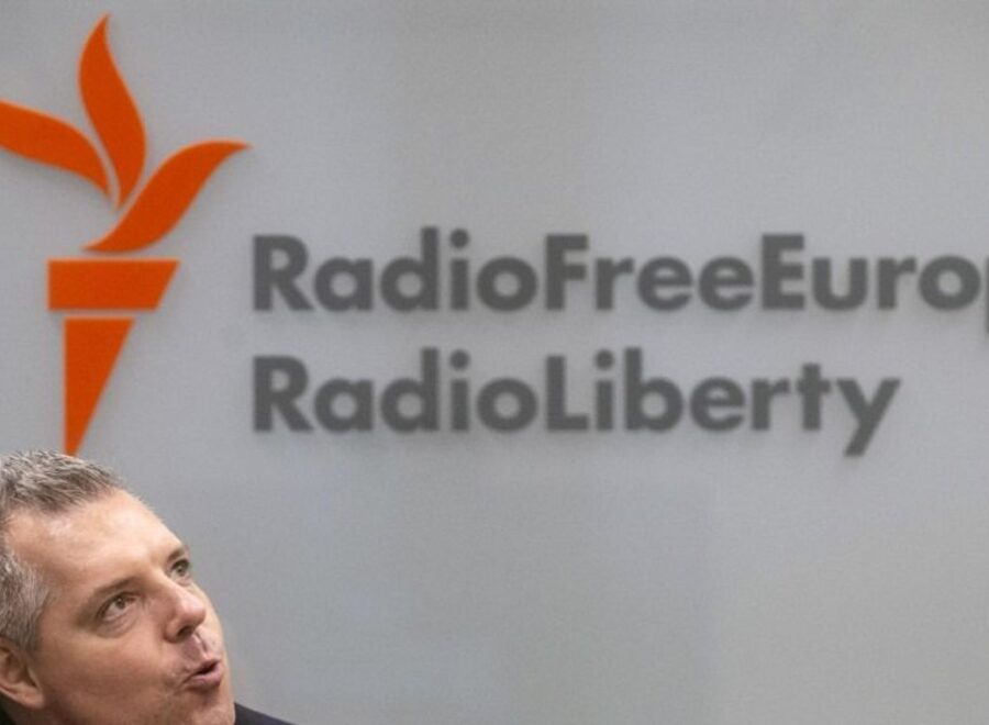 77ea03a678ee4f25a45bfac79c38358e