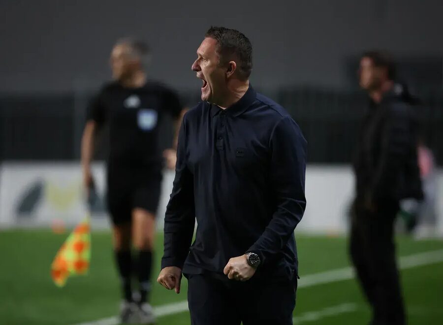 177f562cba2744f49bd0301a4f634c51