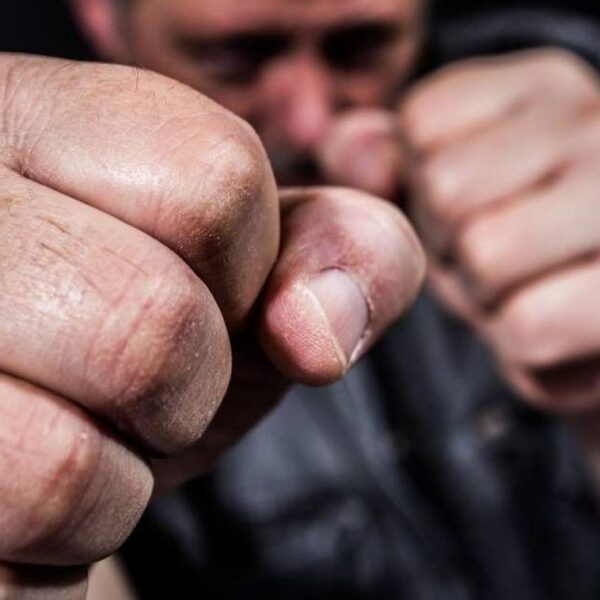 B8b585be23d74f69a833b3219927de9d