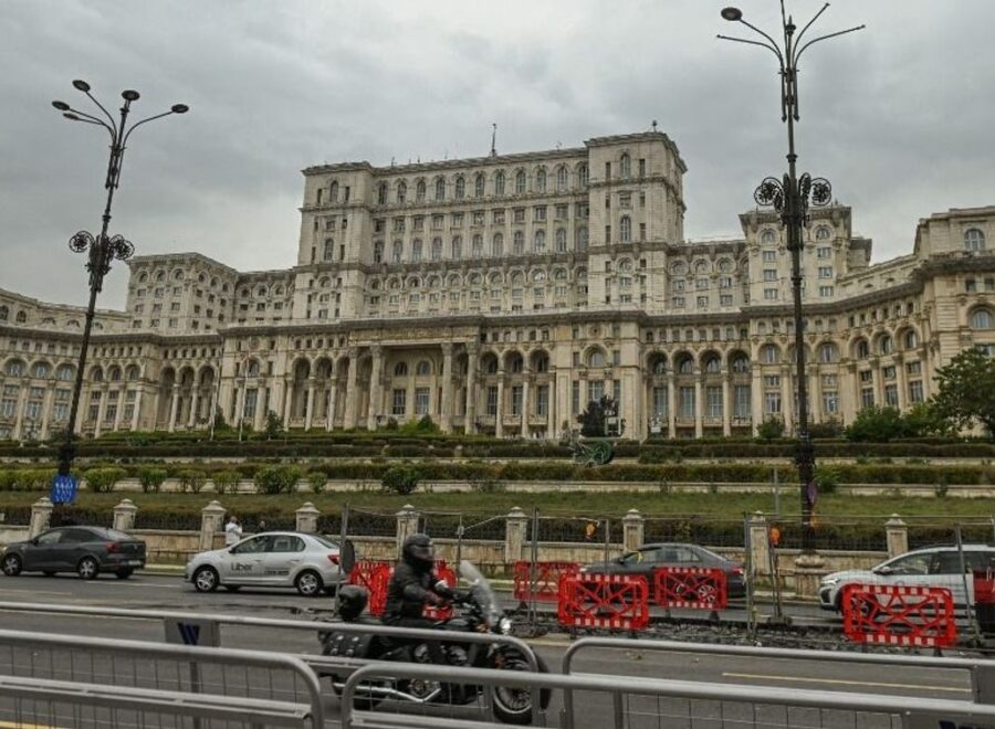 27d11c23d45644fa8269e725c3d3e46d